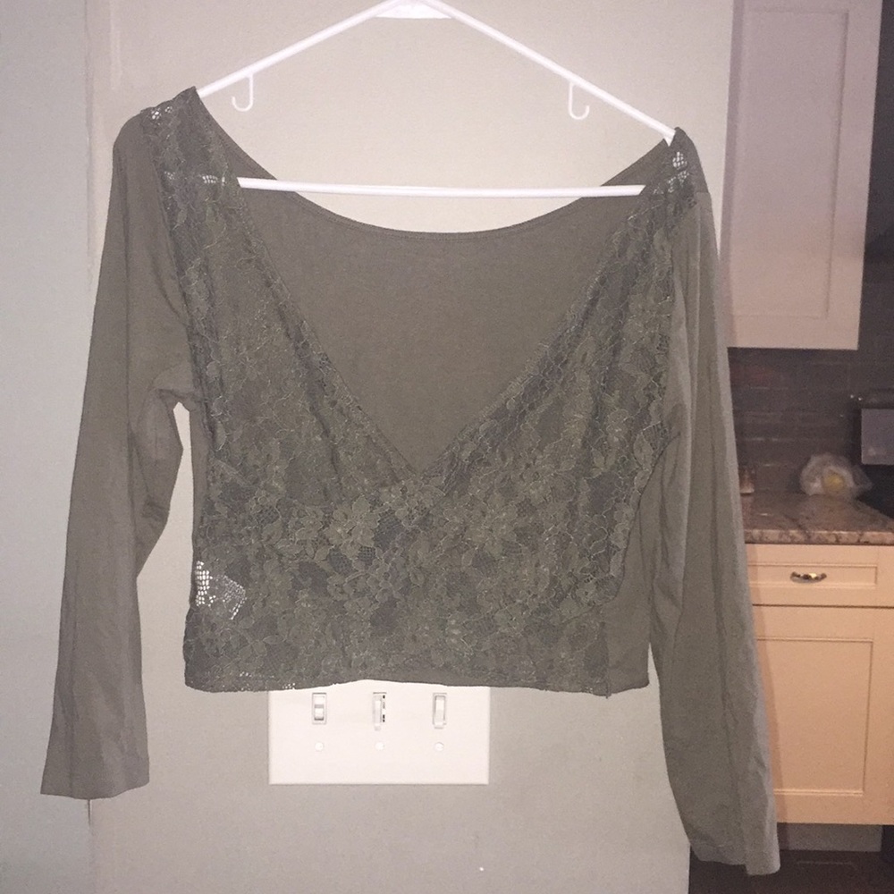 American eagle crop top